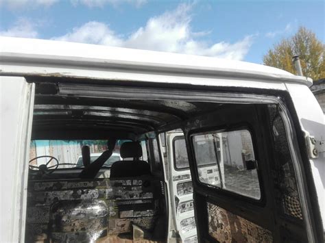 Уплотнитель задних дверей — УАЗ 452, 2,9 л, 2004 года | кузовной ремонт ...