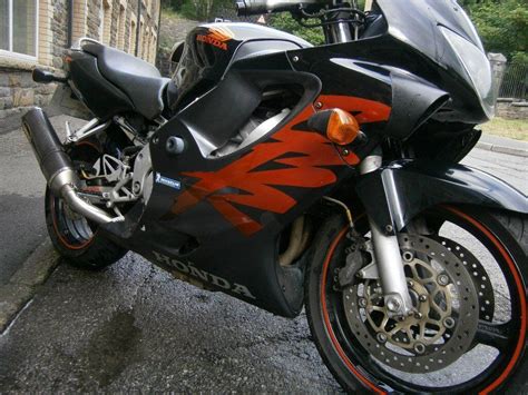 honda cbr 600 f4 | in Abertillery, Blaenau Gwent | Gumtree