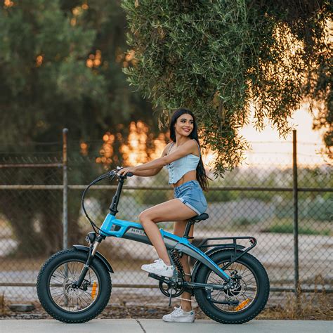 Electric Bikes Vs Regular Bikes: What's The Difference?
