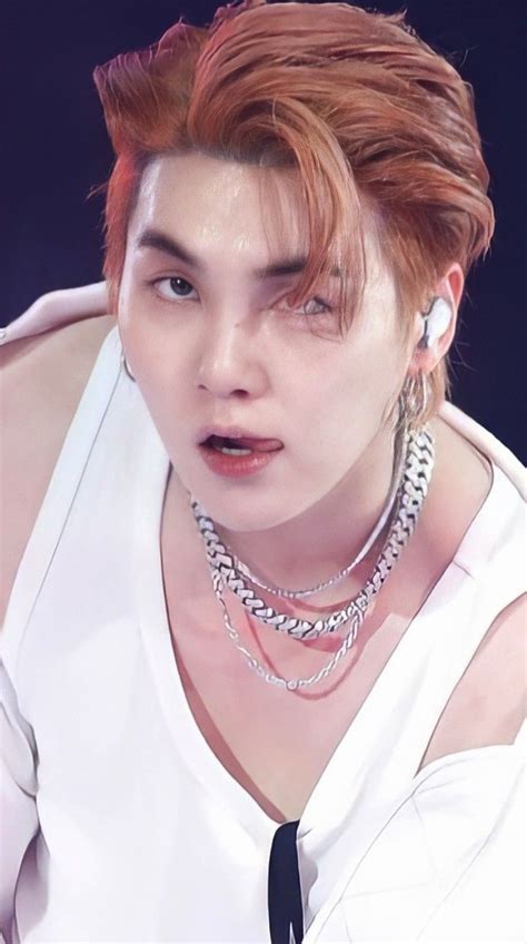 Pin de 𝐽𝐼𝑀𝐼𝑁 em MIN YOONGI Yoongi hot Seu sorriso é lindo Imagens bts