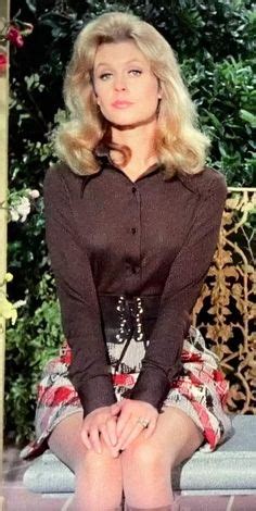 Elizabeth Montgomery Bewitched Elizabeth Montgomery Elizabeth Montgomery Cosplay Babe