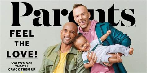 Revista para família é criticada ao colocar casal gay na capa Guia Gay São Paulo