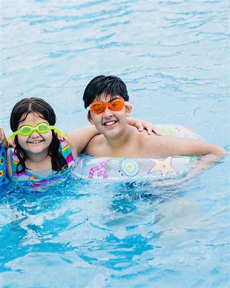 Sentosa - 👵👶👨‍👩‍👧‍👦 Fun for Everyone at Sentosa Water Park! 💦🌞 From