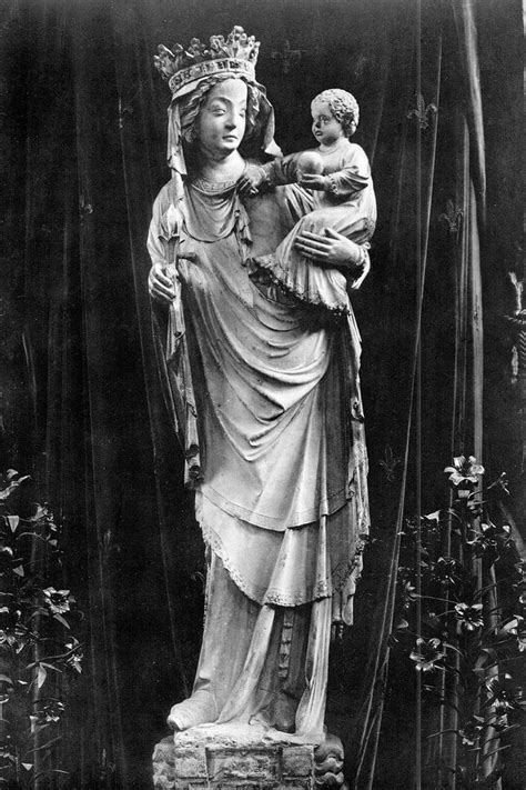 30 best images about Sculpture- Gothic on Pinterest | Pedestal, Stone ...