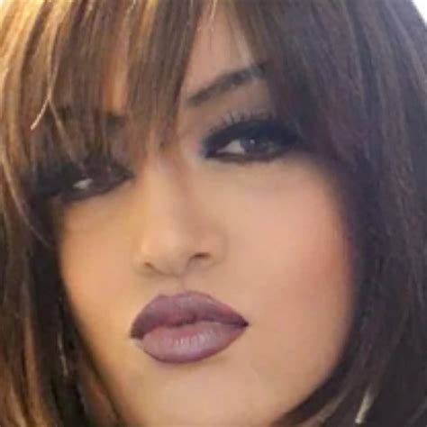 Wow I Love To Smoke Sexy Shemale Ladyboy Ladyboy Porn Feat Katiecdsmoke Xhamster