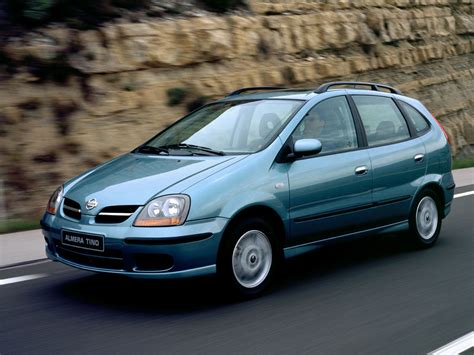 Nissan Almera Tino Specs Photos