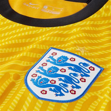 England 2020 Stadium Goalkeeper Men's Soccer Jersey. Nike.com