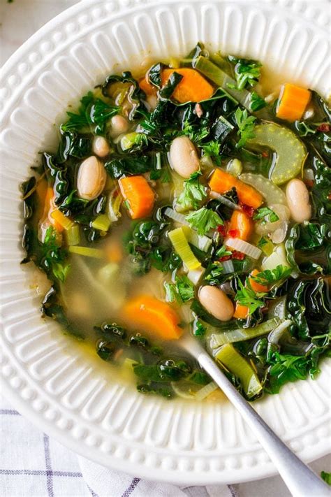 Lemony Kale White Bean Soup With Leeks The Simple Veganista