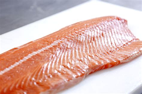 Производство продукции из лосося и форели