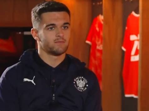 Soy gay no quiero mentir más por primera vez en años un futbolista inglés hizo público