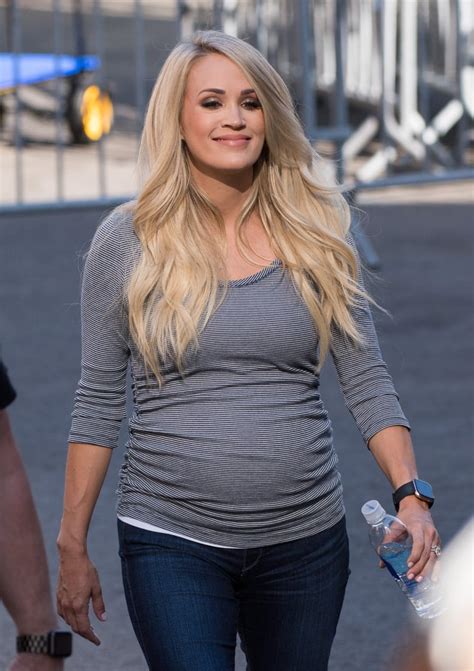 Carrie Underwood Second Pregnancy Pictures | PS Celebrity