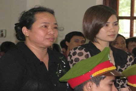 Vụ ép vợ xem clip sex Người thứ thừa nhận Giáo dục Việt Nam