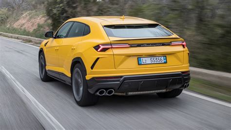 Bentley Bentayga Vs Lamborghini Urus The Numbers