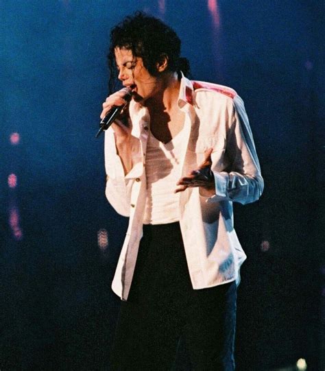 Dangerous World Tour Man In The Mirror Live 1992 MichaelJackson