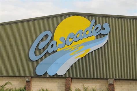 Glass Shards Discovered At Cascades Leisure Centre Swimming Pool In