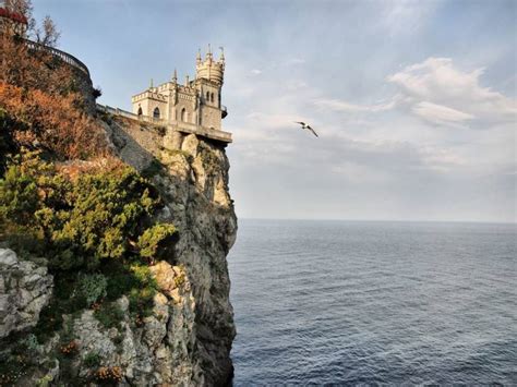 История замка «Ласточкино Гнездо» в Крыму