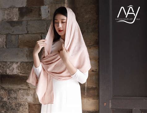 Kh N L A B O L C M U Nude D T H A Ti T Hoa Sen Qu T Ng I T C Cao C P