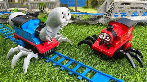 Merakit Mainan Kereta Api Spider Thomas Friends Choo Choo Charles