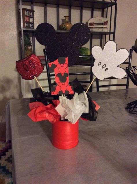 Mickey Mouse table decor, easy, simple and low cost | Mickey mouse ...