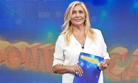 Mara Venier Hot Nuda Sul Terrazzo Aspetta Domenica In