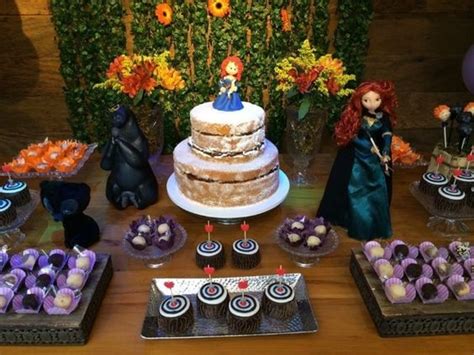 Naked Cake para festa infantil 20 inspirações fofas Baú de Menino