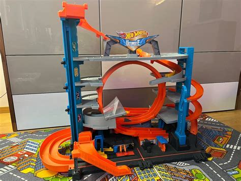 Hot Wheels Ftb City Ultimate Parkgarage Mit Hai Kaufen Auf Ricardo
