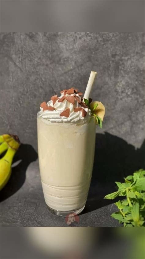 Молочный коктейль с бананом😋