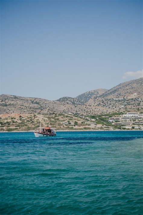 Anniversary Celebration from the Famous Island of Spinalonga – Ellwed