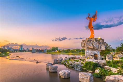 Top 10 Landmarks In Kansas Rvshare