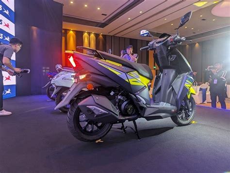 Tin xe hot 25 11 Mẫu xe ga giá 32 9 triệu đồng có công nghệ ngang Honda SH đe doạ Air Blade