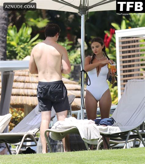 Keleigh Sperry Sexy Seen Flaunting Her Hot Figure Alongside Miles Teller In Hawaii AZNude