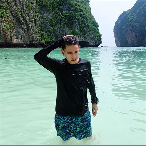 Ngất ngây trước nhan sắc của cô nàng tomboy hot nhất Thái Lan