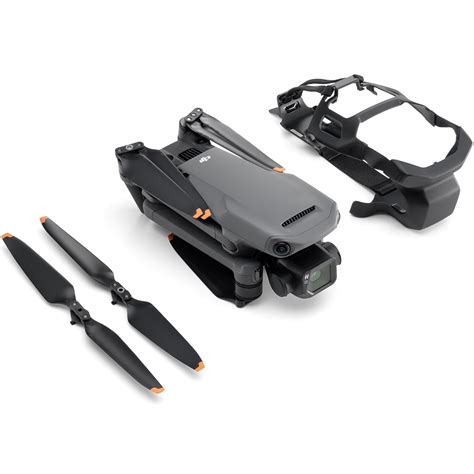 Дрон DJI Mavic 3 Classic + Smart Controller - eMAG.bg