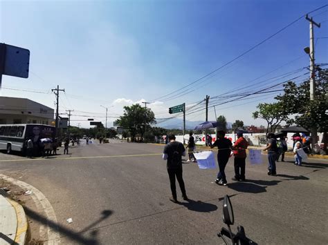 Bloquean Vecinos De La Colonia Aurora Para Pedir Agua