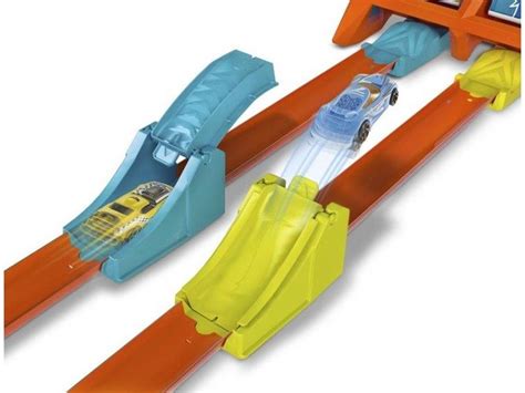 Hot Wheels zestaw Skok do celu GBF89 GBF89 ZABAWKI Mattel Hot Wheels Hurtownia książek