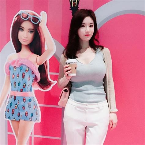 Clothing Pink Waist Abdomen Neck Porn Pic