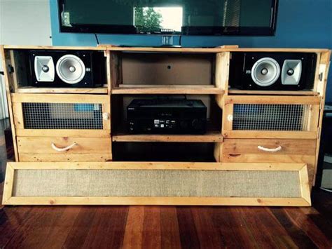 Diy Recycled Pallet Tv Stand Media Cabinet Pallets