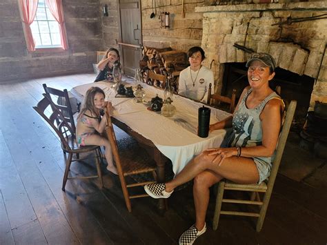 Shelly Baumgartner-Wright... - Shelly Baumgartner-Wright