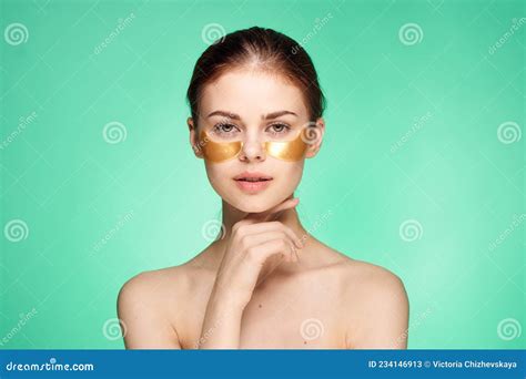 Pretty Woman Naked Shoulders Gold Face Patches Cosmetics Stock Image Image Of Face Portrait