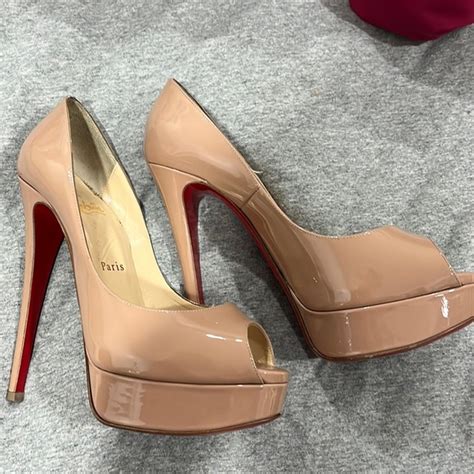 Christian Louboutin Shoes Christian Louboutin Lady Peep Patent Leather Heel Pumps Nude