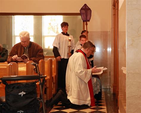 Good Friday Celebrated At Macomb County Churches Macomb Daily