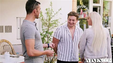 Vixen Stunning Lia Has Passionate Sex With Secret Admirer XHamster