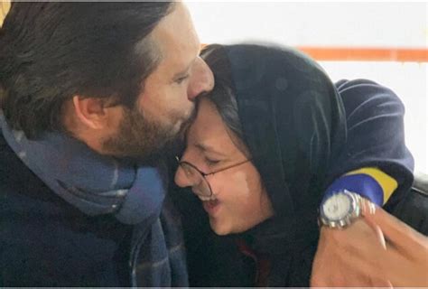 Shahid Afridi S Daughter Aqsa S Nikah Video Goes Viral