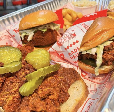 Clydes Hot Chicken Announces New Restaurant In Downtown Disney