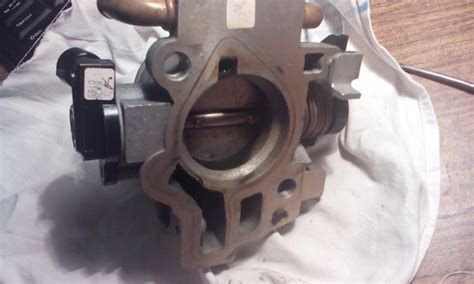 Профилактика #1 — Чистка дроссельной заслонки. — Lada Приора седан, 1,6 ...