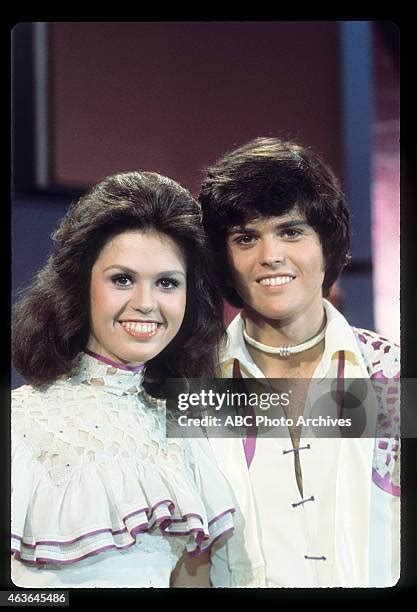 82 Donny And Marie Show 1976 Tv Show Stock Photos, High-Res Pictures, and Images - Getty Images