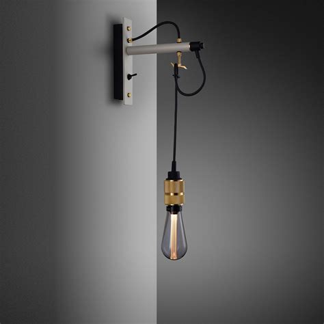 Buster Punch Hooked Wall Nude Grijs Messing Lampen Nl