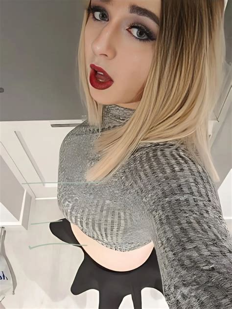 Grey Top Nude Pics XHamster