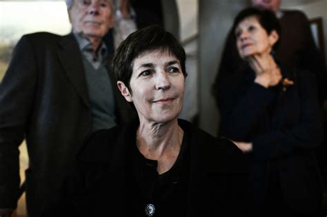 Christine Angot remporte le prix Médicis avec un récit poignant sur l