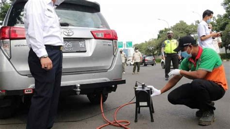 Perhatian Ruas Jalan Di Jakarta Akan Dilakukan Uji Emisi Kendaraan